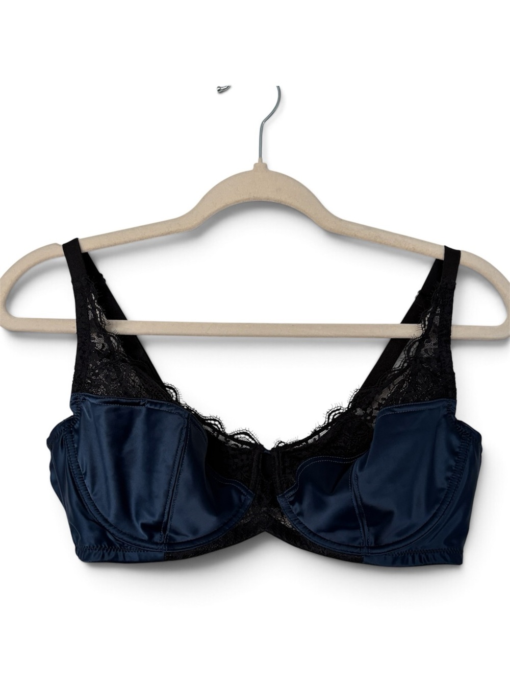 Lace-Trim Satin Bra in Navy Blue Understance 36D